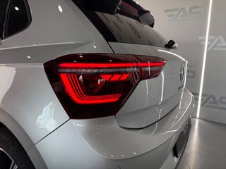 Volkswagen Polo R-Line 1.0 TSI 85kW (116CV) DSG - Reestreno !!!