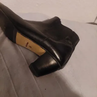 Botines negros flamenco TRES tallas Mitad precio