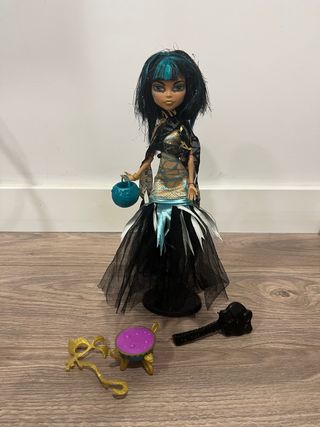 Muñeca Monster High Cleo de Nile -  Ghouls Rule 20