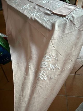 Tovaglia lino ricamata a mano x12