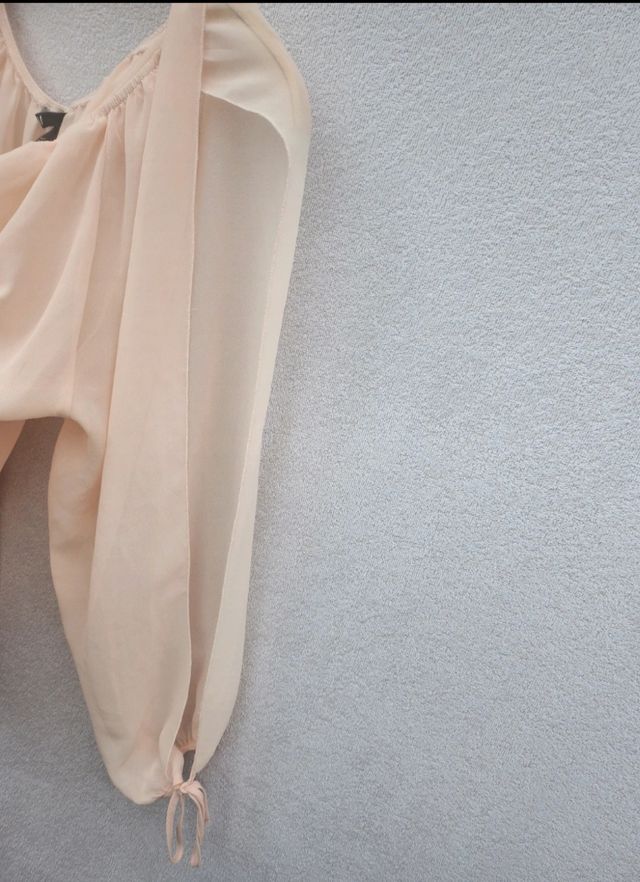 Blusa H&M beige - Talla M