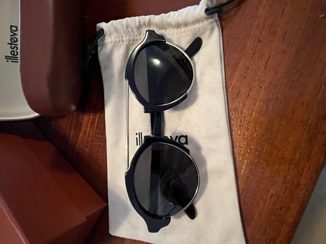 Occhiali illesteva neri e oro