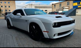 Dodge challenger  2021