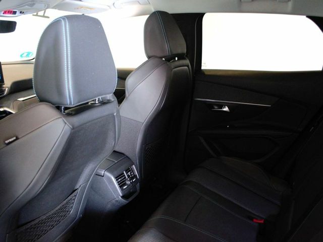 Peugeot 3008 225 e-EAT8 Allure