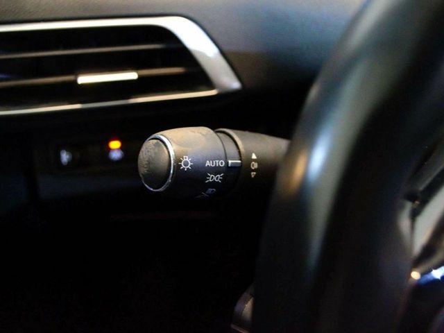 Peugeot 3008 225 e-EAT8 Allure