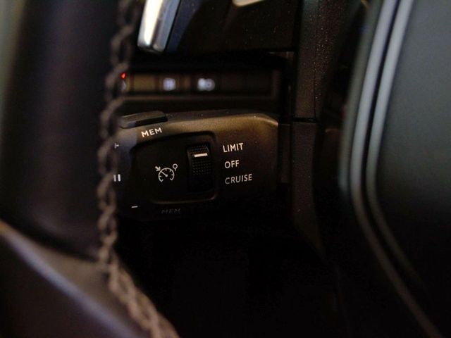 Peugeot 3008 225 e-EAT8 Allure