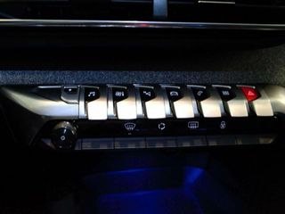 Peugeot 3008 225 e-EAT8 Allure