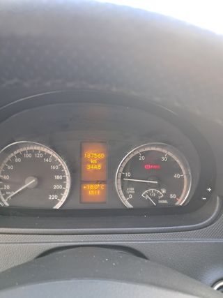 Mercedes-Benz Vito 2013