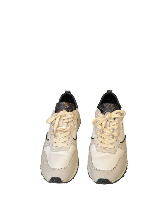Zapatillas Guess - Beige y Blanco