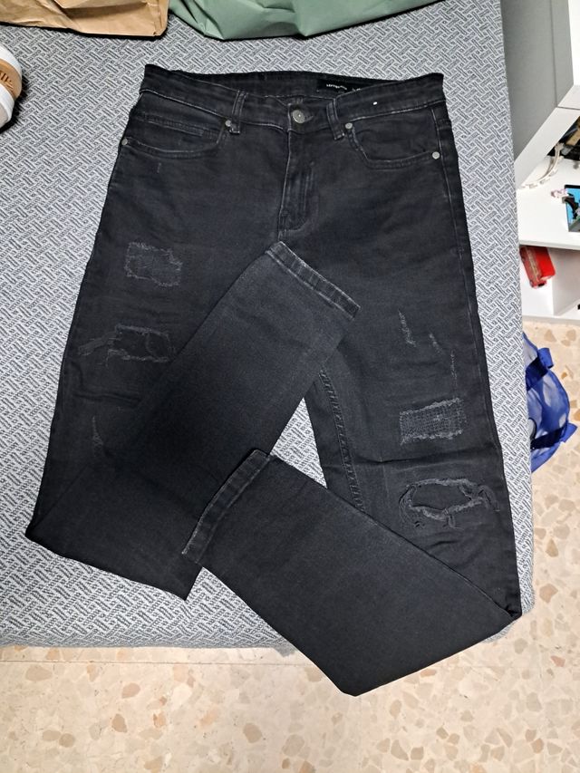 Vaqueros negros rotos - Talla 40