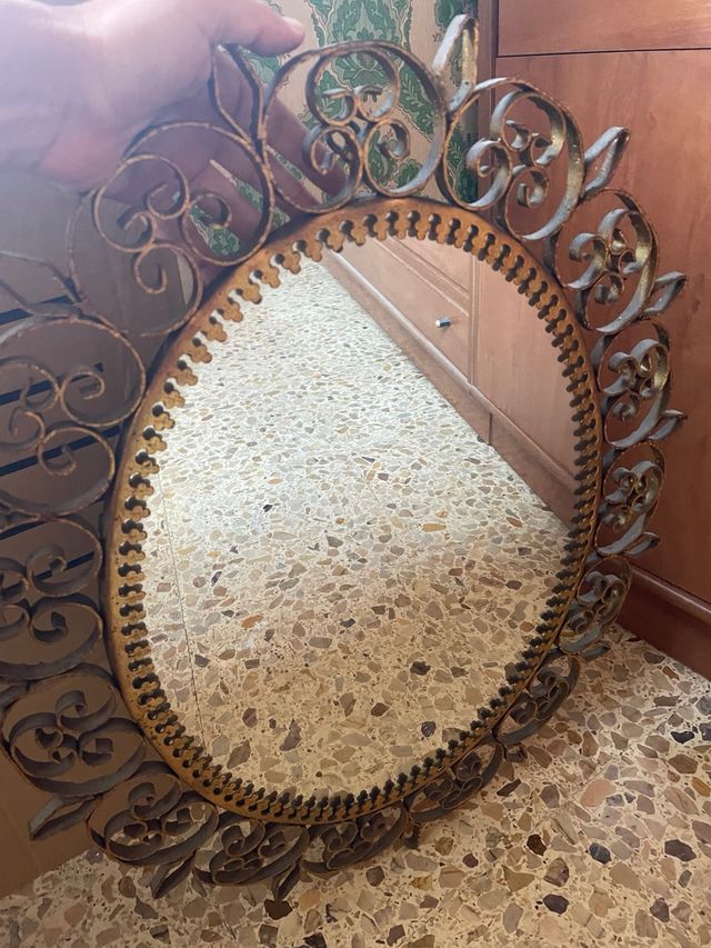 Espejo decorativo vintage – Marco metálico ornamen