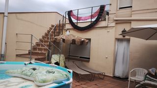 Cama elástica rosa Atiaa. desmontada  Diametro 2'5