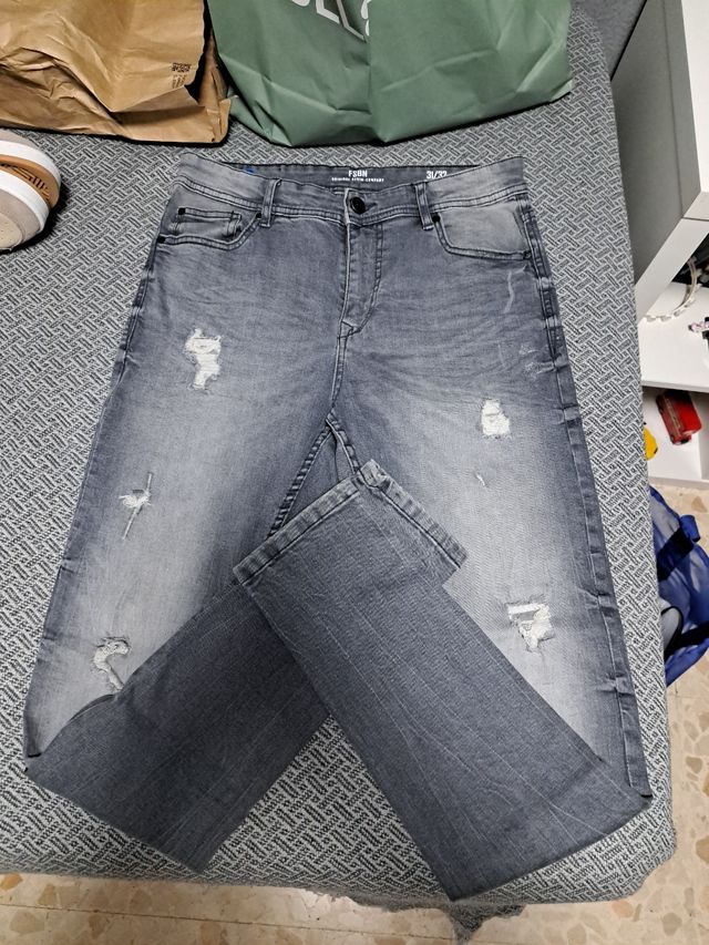 Vaqueros FSBN grises rotos