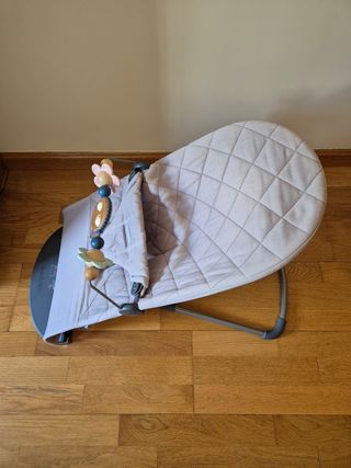 Hamaca Babybjörn Bliss beige + juguete