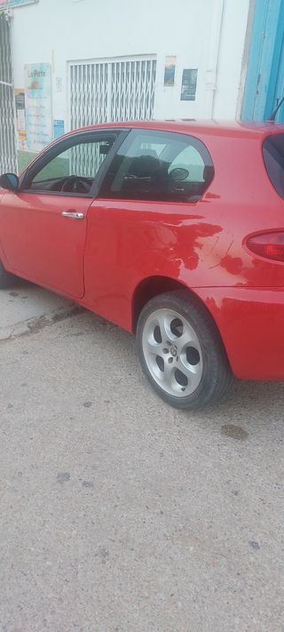 Alfa Romeo 147 2005