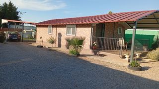 Venta de parcela con casita acogedora