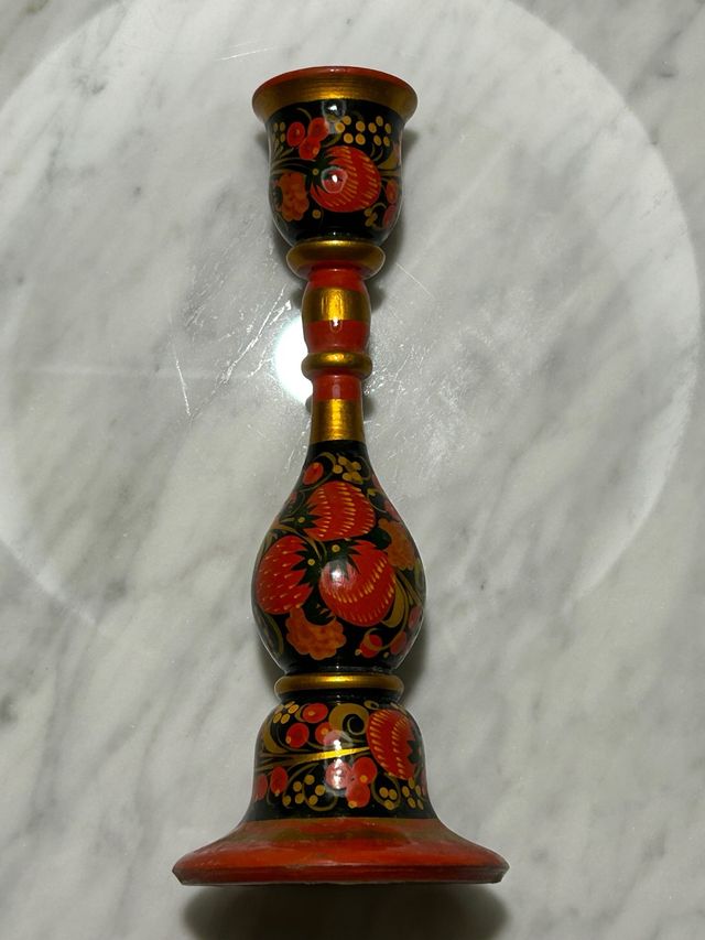 Portacandela in legno dipinto stile russo