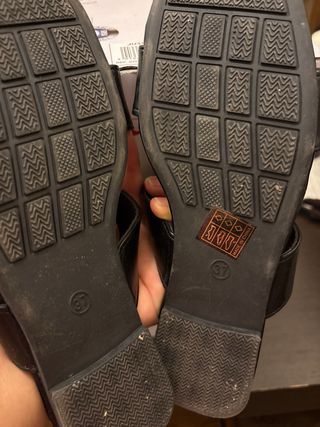 Sandalias negras tacón bajo 37