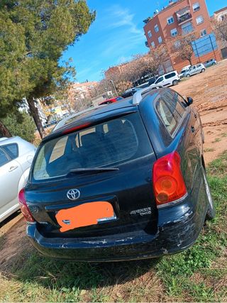 Toyota Avensis 2005 todo perfecto no es negociable