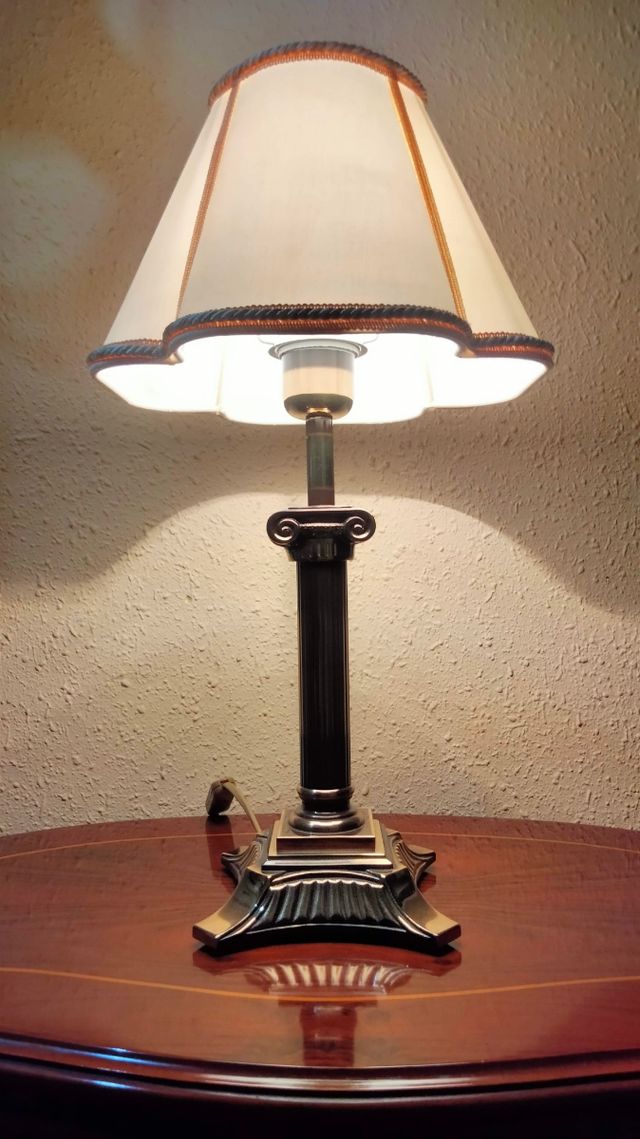 LAMPADE DA TAVOLO COLONNE ROMANE IN BRONZO