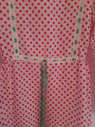 Vestido de chulapa madrileña
Edad 7-9 años
