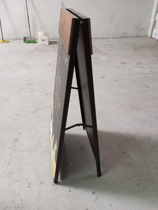 Pizarra publicitaria Schweppes