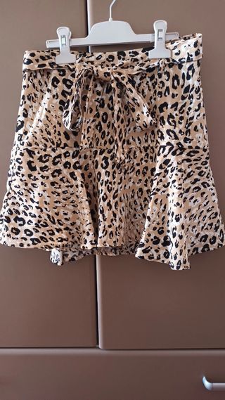 Falda Stradivarius