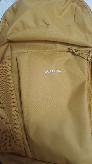 Mochila Quechua amarilla