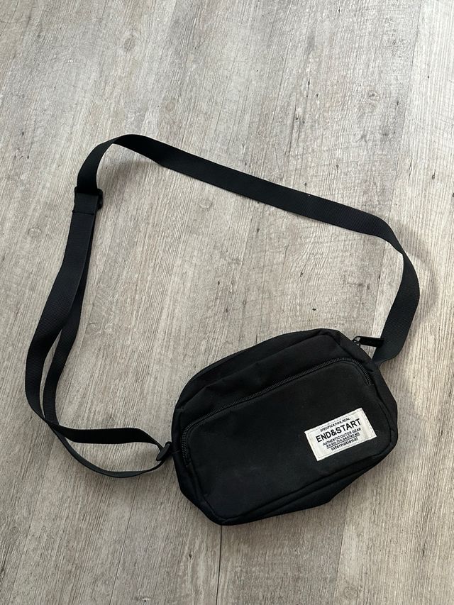 Bandolera negra END&START