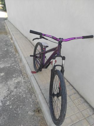 Bicicleta Stunt - Color Morado