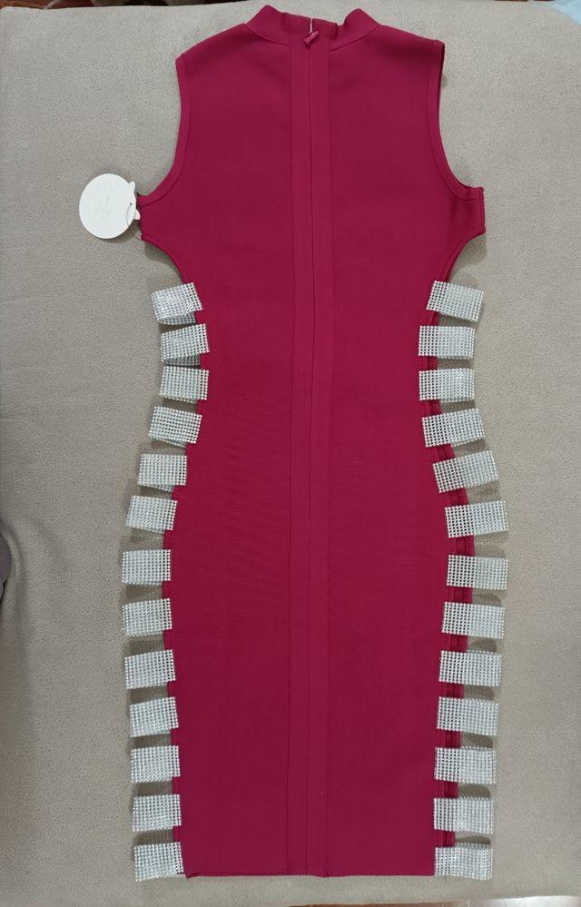 Vestido rojo coctel brillante