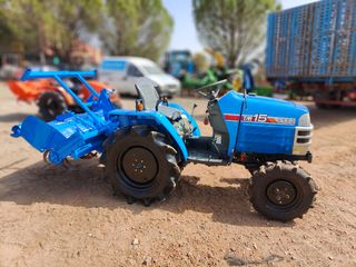 Tractor Iseki TM15 con rotovator,