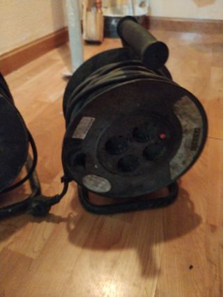 El rulo de cablede 25 metros