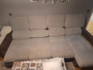 Sofá chaise longue marrón y gris, 4 plazas.