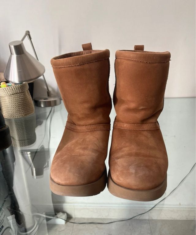Botas UGG marrón impermeables