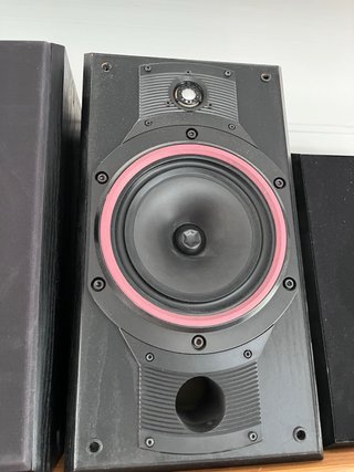 Altavoces Bowers & Wilkins DM310 B&W