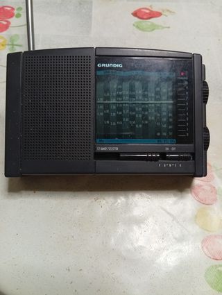 Radio Grundig Yacht Boy 207 Vintage