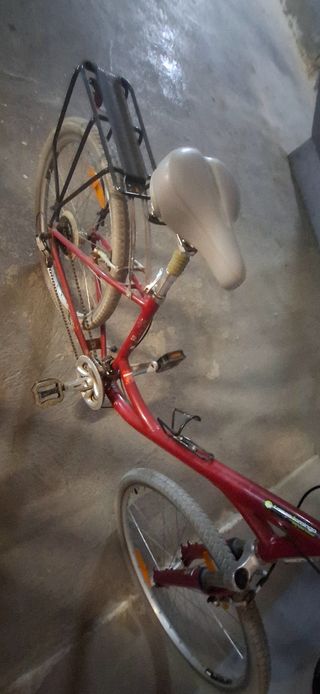Bicicleta montaña mujer roja