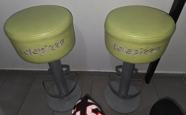 2 Taburetes Telepizza - Gris & Verde