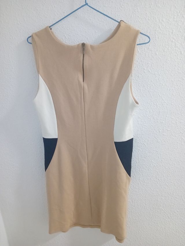 Vestido beige y negro