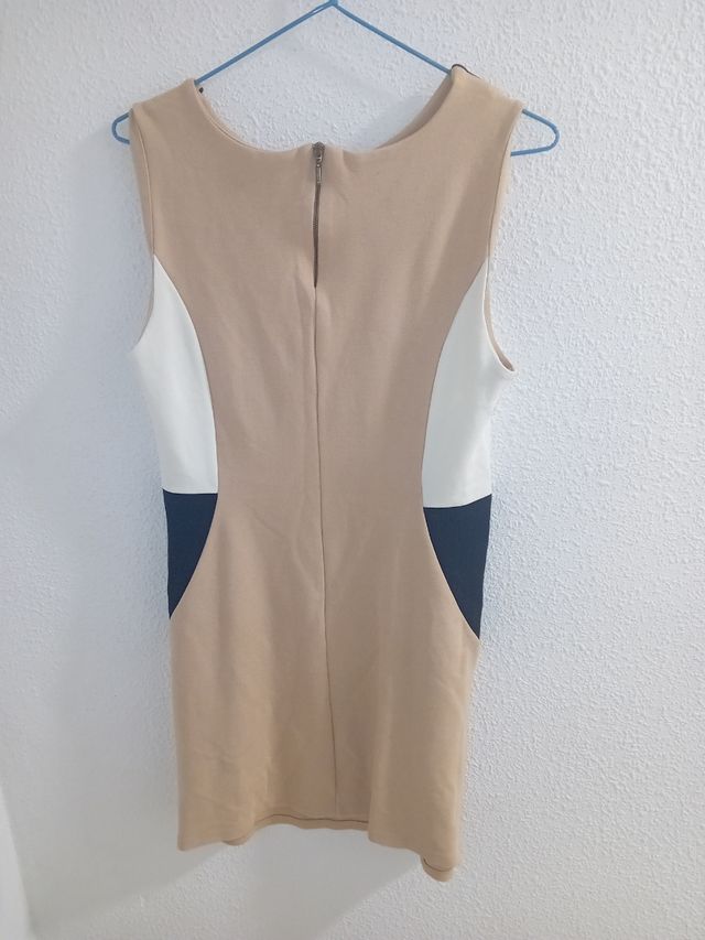 Vestido beige y negro