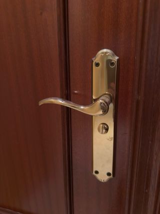 PUERTA INTERIOR MADERA MACIZA