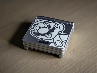 Game Boy Advance SP Mario Edición Especial 