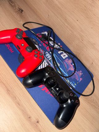 PS4 Pro (PlayStation 4) negra