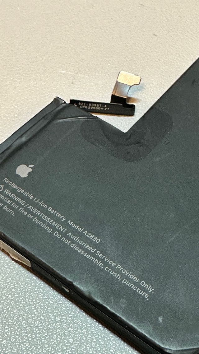 Batteria iPhone 14 Pro Max - 84%. Originale Apple 