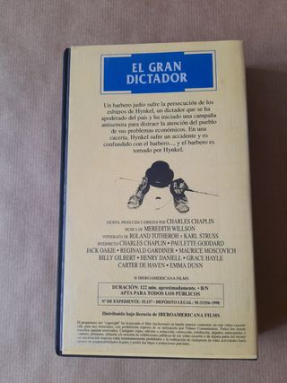 3x2. Tres películas VHS de Charlie Chaplin.