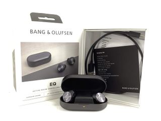in-ear bang&olufsen beoplay eq black