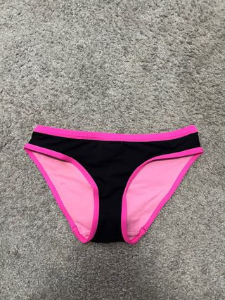 Braguita bikini negra-rosa