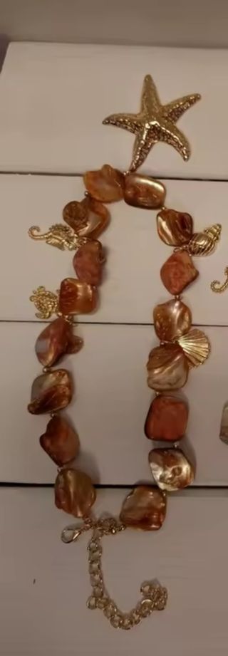 Collar conchas dorado-naranja