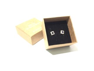 pendientes oro 18k con piedra